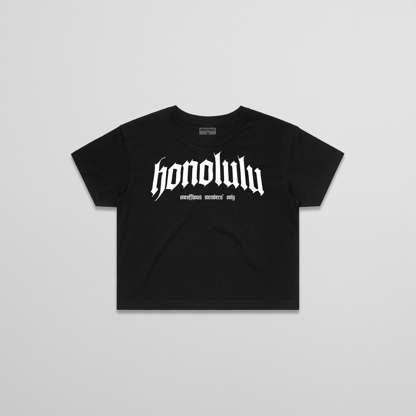 WO.HNL.BLKLTTR // CROP TEE